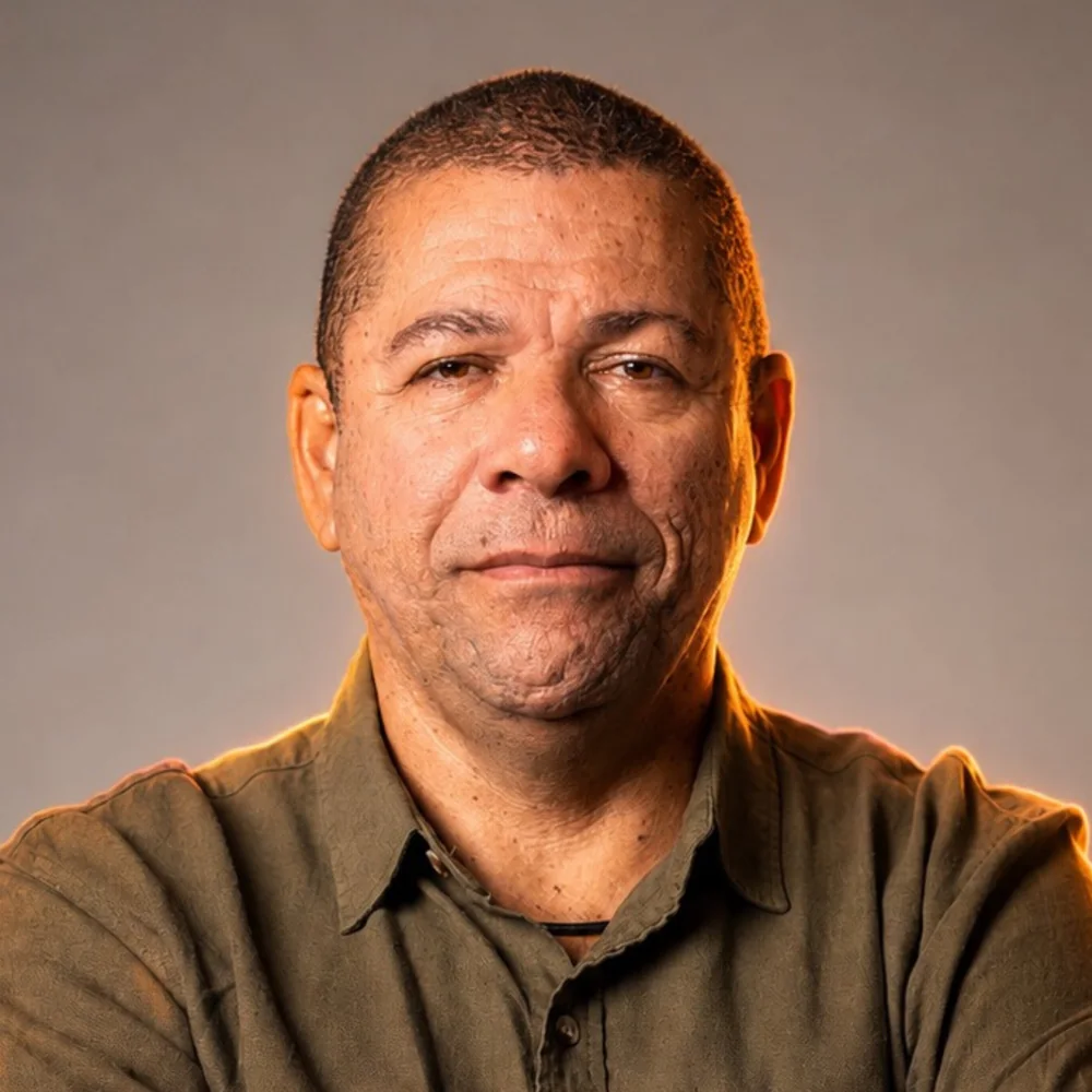 Foto profissional de Aguinaldo Ramos, especialista em áudio profissional